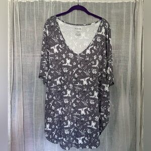 Torrid Disney Pixar Size 3 Tee Gray and White Character Pattern